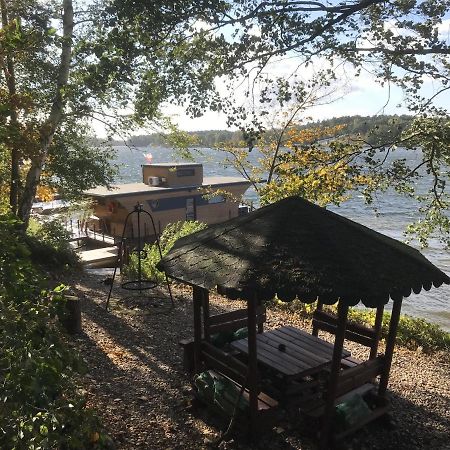 فندق Houseboat Slesin المظهر الخارجي الصورة
