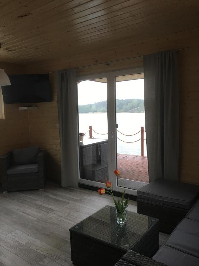 فندق Houseboat Slesin المظهر الخارجي الصورة