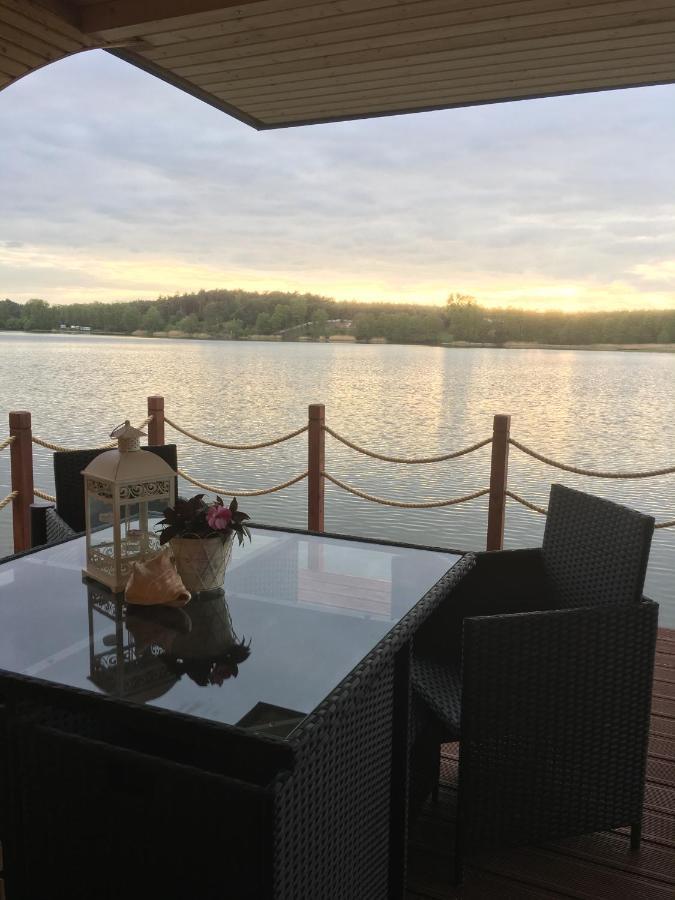 فندق Houseboat Slesin المظهر الخارجي الصورة