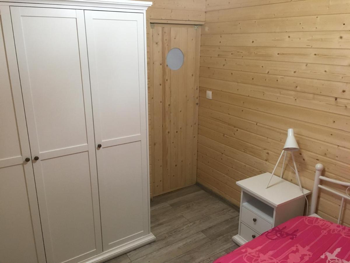 فندق Houseboat Slesin المظهر الخارجي الصورة